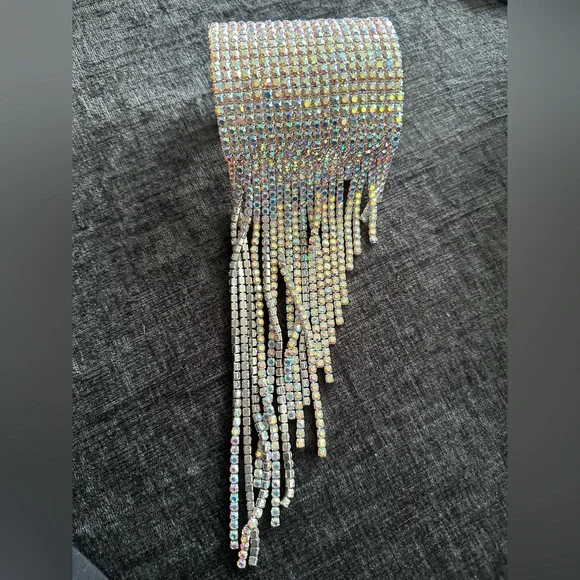Ultra Glam Rhinestone Fringe Cuff. - Picture 5 of 6